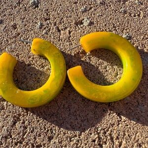 Vintage Bakelite Marbled Yellow Green Hoop Earrings